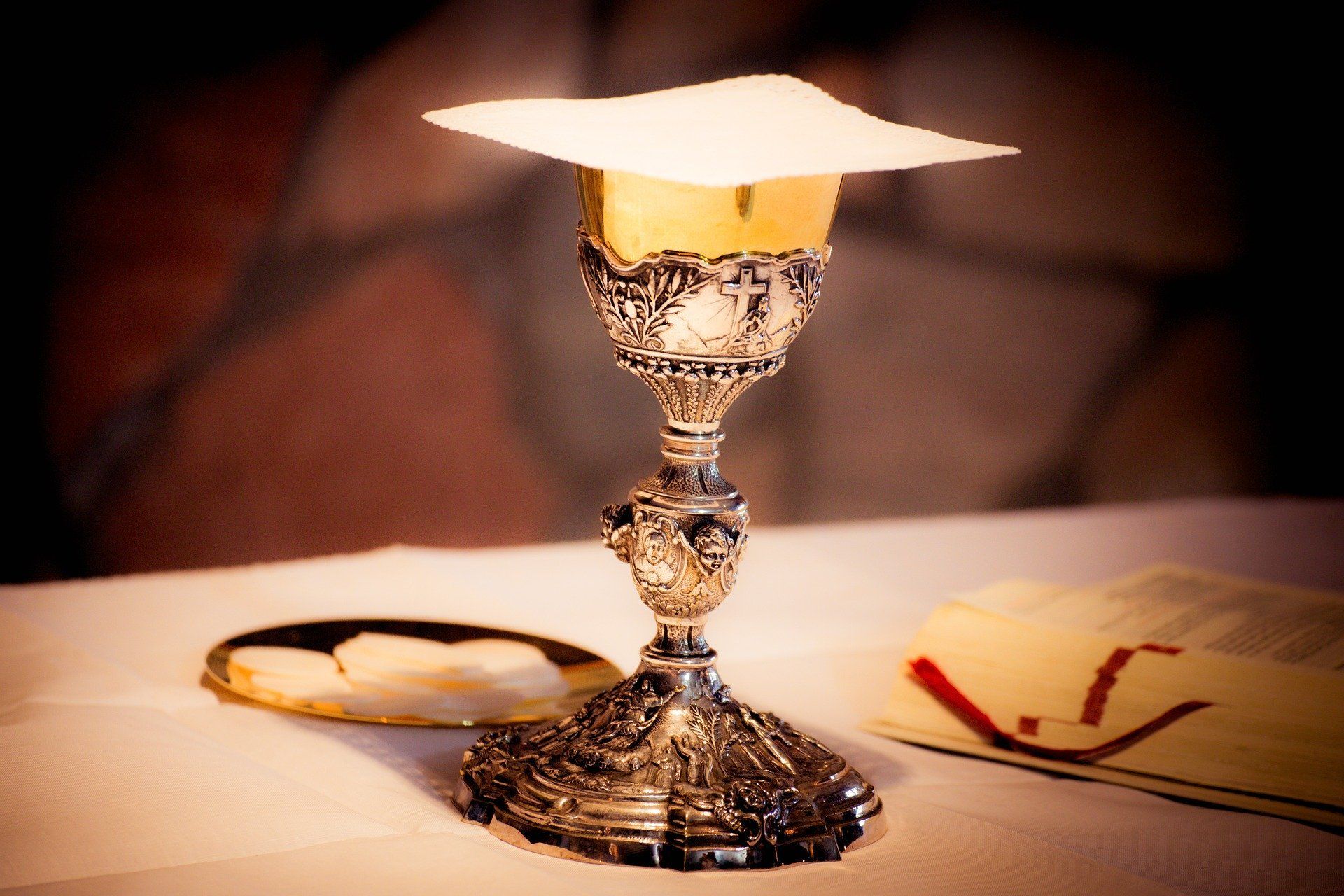 SPOTKANIA I PRÓBY LITURGICZNE DLA DZIECI PIERWSZOKOMUNIJNYCH